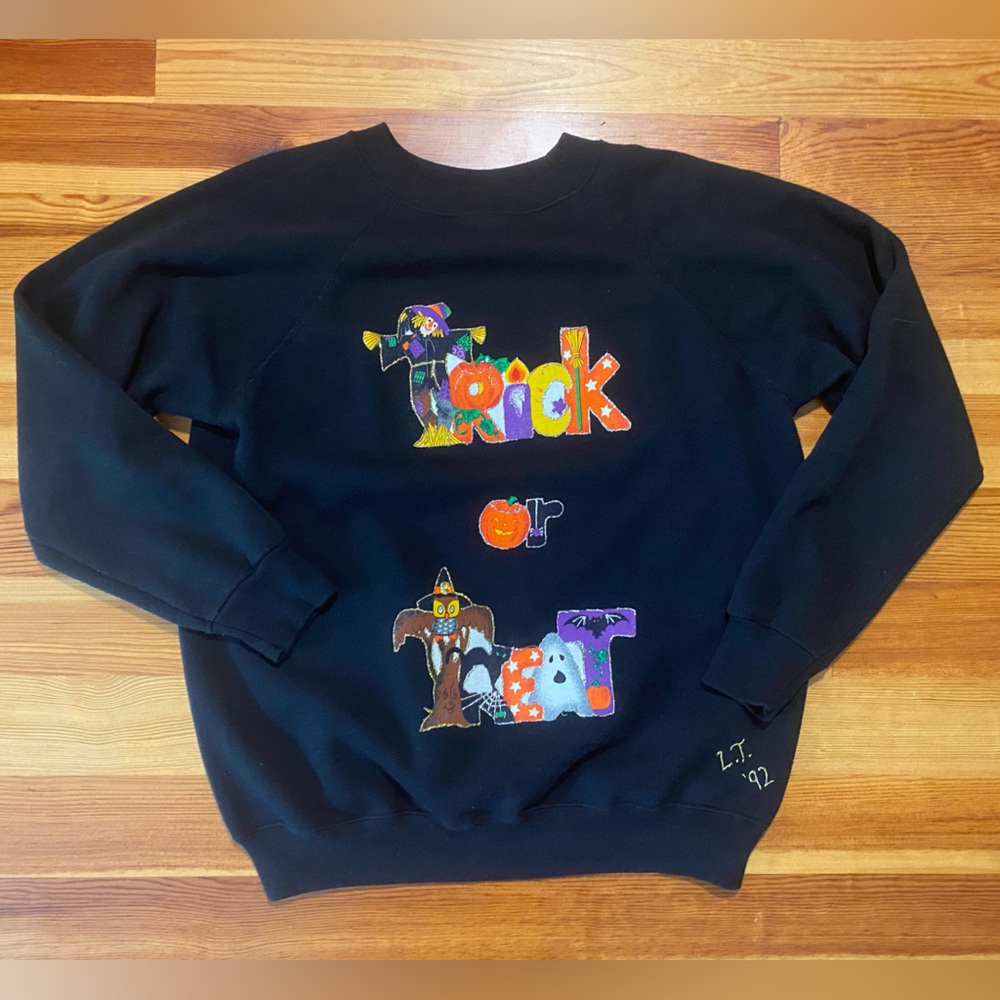 Vintage 1992 Homemade Hanes Crewneck Sweatshirt with Halloween Patches 🎃👻